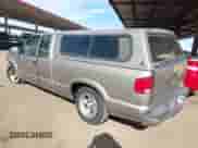 2000 Chevrolet S-10 LS с VIN 1GCCS19W3Y8242184, выставлен на аукционе IAAI как лот 42087685 с пробегом 125 188 миль миль и . История ставок и продаж доступна на DreamBid. Изображение 3.