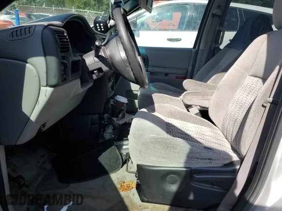 2003 Chevrolet Venture Y3G Mobility z VIN 1GNDX03E83D321454, wystawiony jako Copart lot #85157745 z przebiegiem 174 527 mil mil oraz Szkoda całkowita • Salvage title. Historia ofert i sprzedaży dostępna na DreamBid. Obrazek 7.