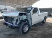 2021 Chevrolet Silverado 1500 Work Truck z VIN 3GCNWAEK8MG373549, wystawiony jako IAAI lot #41925862 z przebiegiem 94 789 mil mil oraz . Historia ofert i sprzedaży dostępna na DreamBid. Obrazek 18.