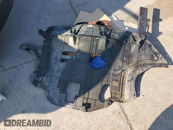 2018 Hyundai Kona SE z VIN KM8K1CAA1JU179055, wystawiony jako Copart lot #65910985 z przebiegiem Nie podano mil oraz Szkoda całkowita • Salvage title. Historia ofert i sprzedaży dostępna na DreamBid. Obrazek 12.