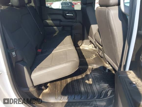 2024 Chevrolet Silverado 1500 Work Truck z VIN 1GCUDAED4RZ106919, wystawiony jako IAAI lot #43236335 z przebiegiem 56 572 mil mil oraz . Historia ofert i sprzedaży dostępna na DreamBid. Obrazek 8.