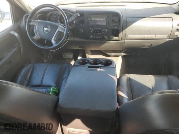 2012 Chevrolet Silverado 1500 LT z VIN 1GCPKSE72CF134911, wystawiony jako Copart lot #86149925 z przebiegiem 142 800 mil mil oraz Szkoda całkowita • Salvage title. Historia ofert i sprzedaży dostępna na DreamBid. Obrazek 8.