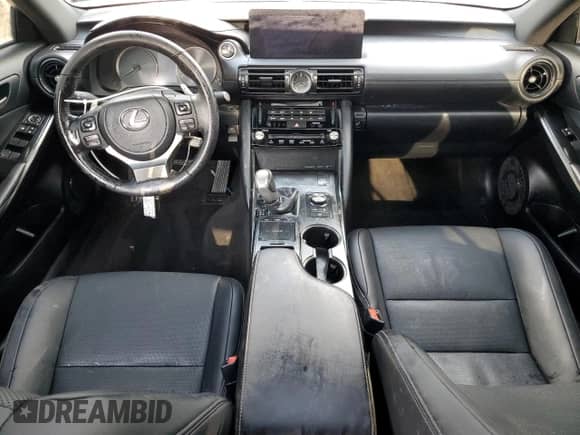 2024 Lexus IS 350 F Sport z VIN JTHBZ1E21R5037376, wystawiony jako Copart lot #46793895 z przebiegiem Nie podano mil oraz Nie do naprawy • Non repairable. Historia ofert i sprzedaży dostępna na DreamBid. Obrazek 8.