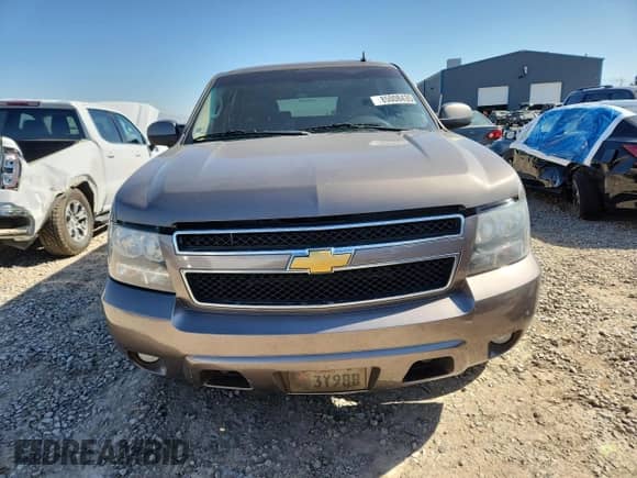 2013 Chevrolet Suburban LT с VIN 1GNSKJE79DR335667, выставлен на аукционе Copart как лот 85008435 с пробегом 223 366 миль миль и Чистый • Clean title. История ставок и продаж доступна на DreamBid. Изображение 5.