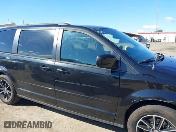 2017 Dodge Grand Caravan GT with VIN 2C4RDGEG9HR755630, listed as a IAAI auction lot 43474806 with 135,799 mi miles and . Bid and sale history available at DreamBid. Image 13.