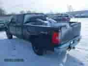 2008 Chevrolet Silverado 1500 1LT z VIN 2GCEK190X81265260, wystawiony jako IAAI lot #41196623 z przebiegiem 172 730 mil mil oraz . Historia ofert i sprzedaży dostępna na DreamBid. Obrazek 3.