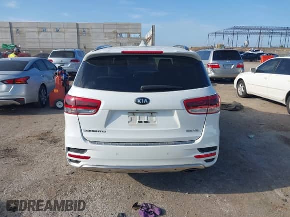 2016 Kia Sorento SXL with VIN 5XYPK4A55GG087778, listed as a IAAI auction lot 42431414 with 142,525 mi miles and . Bid and sale history available at DreamBid. Image 16.