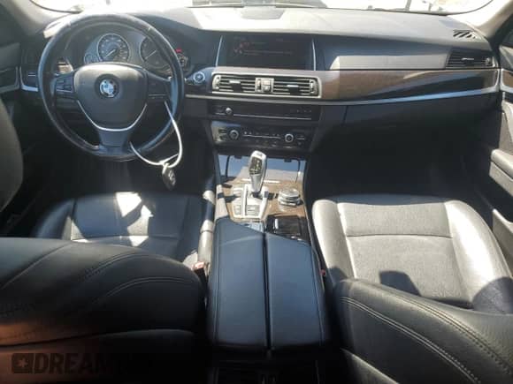2015 BMW 5 Series 535i xDrive с VIN WBA5B3C50FD542190, выставлен на аукционе Copart как лот 69782925 с пробегом 195 001 миль миль и Списание • Salvage title. История ставок и продаж доступна на DreamBid. Изображение 8.
