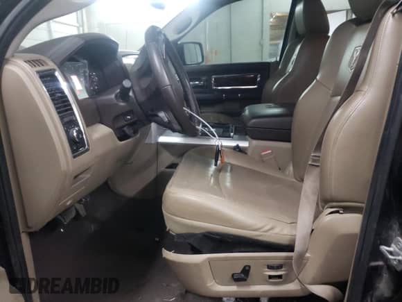 2009 Dodge 1500 SLT z VIN 1D3HV18T19S741825, wystawiony jako Copart lot #71555754 z przebiegiem 233 377 mil mil oraz Szkoda całkowita • Salvage title. Historia ofert i sprzedaży dostępna na DreamBid. Obrazek 7.