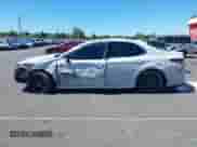 2022 Toyota Camry Hybrid XSE с VIN 4T1K31AK1NU045546, выставлен на аукционе IAAI как лот 42832566 с пробегом 61 150 миль миль и . История ставок и продаж доступна на DreamBid. Изображение 14.