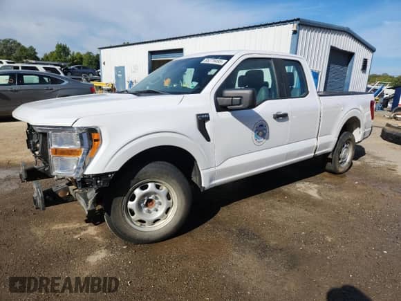 2021 Ford F-150 XL с VIN 1FTEX1CB4MKE25252, выставлен на аукционе Copart как лот 85279495 с пробегом 57 431 миль миль и Списание • Salvage title. История ставок и продаж доступна на DreamBid. Изображение 1.