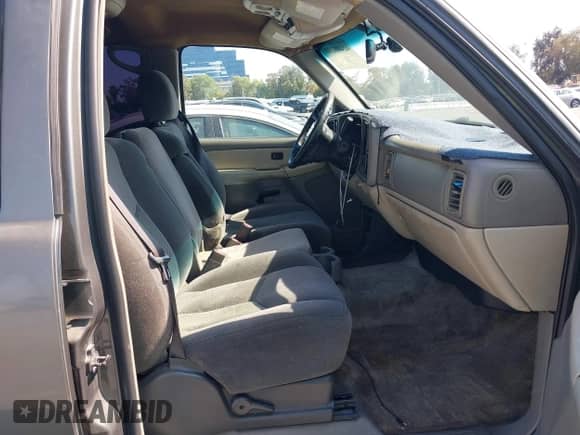 2001 Chevrolet Tahoe LS with VIN 1GNEK13T71R183896, listed as a IAAI auction lot 42489880 with Not provided miles and . Bid and sale history available at DreamBid. Image 5.