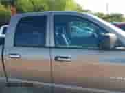2008 Dodge 1500 SLT с VIN 1D7HA18N68J150714, выставлен на аукционе IAAI как лот 42505947 с пробегом 139 377 миль миль и . История ставок и продаж доступна на DreamBid. Изображение 13.
