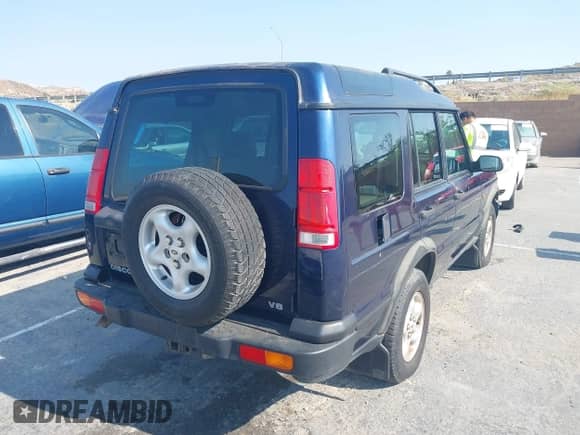 2002 Land Rover Discovery Cloth с VIN SALTY15492A737047, выставлен на аукционе IAAI как лот 42723160 с пробегом Не указан миль и . История ставок и продаж доступна на DreamBid. Изображение 4.