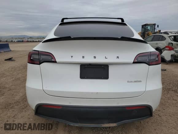 2021 Tesla Model Y Performance with VIN 5YJYGDEF3MF194548, listed as a Copart auction lot 86505535 with 44,671 mi miles and Salvage title. Bid and sale history available at DreamBid. Image 6.