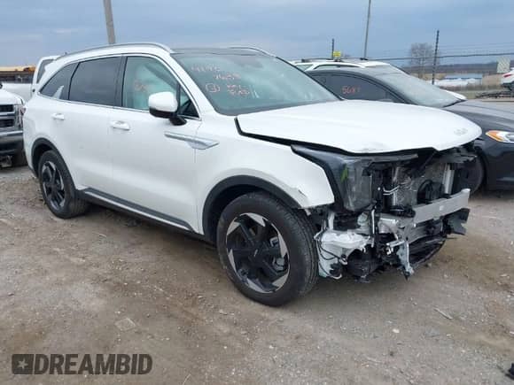 2025 Kia Sorento SX Prestige with VIN KNDRKDJG8S5287565, listed as a IAAI auction lot 41907633 with 15,327 mi miles and . Bid and sale history available at DreamBid. Image 1.