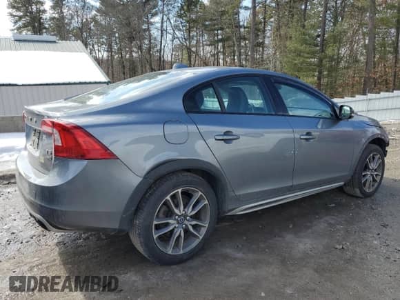 2016 Volvo S60 T5 Platinum с VIN YV4612UM2G2001288, выставлен на аукционе Copart как лот 46215315 с пробегом 124 728 миль миль и Списание • Salvage title. История ставок и продаж доступна на DreamBid. Изображение 3.