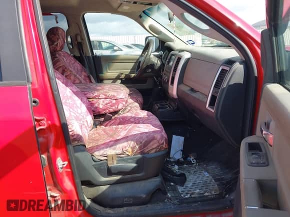 2011 Ram 1500 ST z VIN 1D7RB1GP4BS519916, wystawiony jako IAAI lot #42695270 z przebiegiem 232 805 mil mil oraz . Historia ofert i sprzedaży dostępna na DreamBid. Obrazek 5.