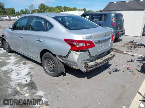 2017 Nissan Sentra SR with VIN 3N1AB7AP1HY224384, listed as a IAAI auction lot 43244197 with 87,090 mi miles and . Bid and sale history available at DreamBid. Image 3.