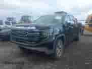 2025 GMC Sierra 1500 SLT z VIN 3GTUUDED0SG276007, wystawiony jako IAAI lot #43541693 z przebiegiem 12 734 mil mil oraz . Historia ofert i sprzedaży dostępna na DreamBid. Obrazek 18.