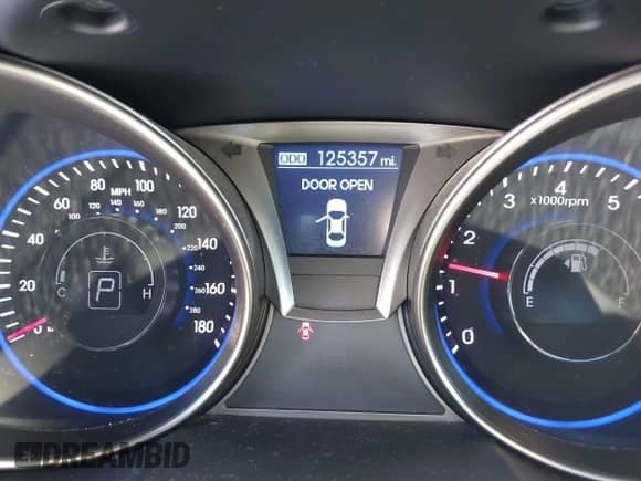 2015 Hyundai Genesis Coupe 3.8L Base с VIN KMHHT6KJ6FU129862, выставлен на аукционе IAAI как лот 41320928 с пробегом 125 357 миль миль и . История ставок и продаж доступна на DreamBid. Изображение 15.