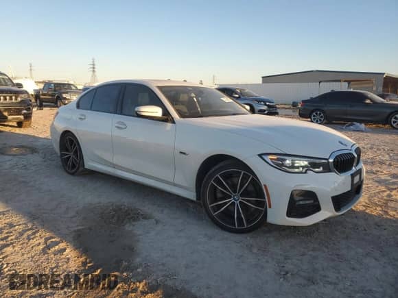 2022 BMW 3 Series 330e с VIN 3MW5P7J05N8C64284, выставлен на аукционе Copart как лот 47860785 с пробегом 45 901 миль миль и Списание • Salvage title. История ставок и продаж доступна на DreamBid. Изображение 4.