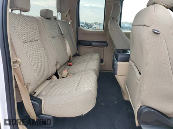 2018 Ford F-150 XL z VIN 1FTEX1EP2JKC99915, wystawiony jako Copart lot #81387145 z przebiegiem 72 353 mil mil oraz Czysty tytuł • Clean title. Historia ofert i sprzedaży dostępna na DreamBid. Obrazek 10.