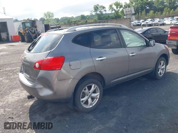 2010 Nissan Rogue S with VIN JN8AS5MV3AW144890, listed as a IAAI auction lot 42844220 with 200,000 mi miles and . Bid and sale history available at DreamBid. Image 4.