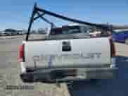 1999 Chevrolet Silverado 2500 z VIN 1GCGC24R3XR724281, wystawiony jako Copart lot #87625195 z przebiegiem 139 088 mil mil oraz Szkoda całkowita • Salvage title. Historia ofert i sprzedaży dostępna na DreamBid. Obrazek 6.