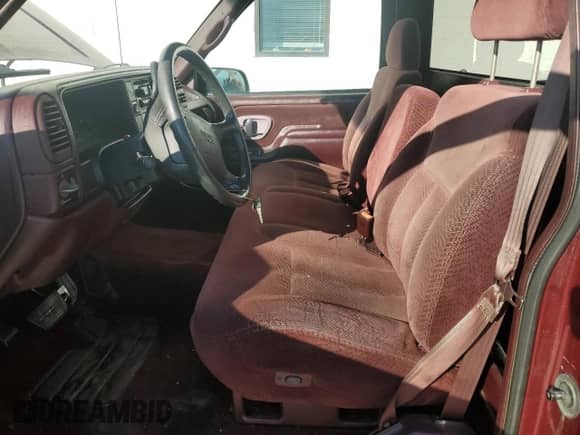 1995 GMC Sierra 1500 с VIN 1GTEC14K4SZ534308, выставлен на аукционе Copart как лот 68040815 с пробегом 121 161 миль миль и Списание • Salvage title. История ставок и продаж доступна на DreamBid. Изображение 7.