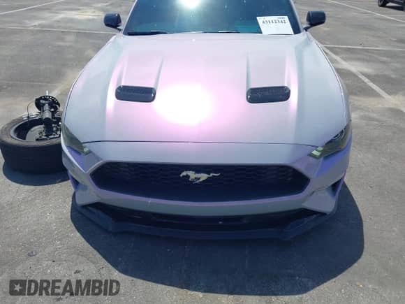 2022 Ford Mustang EcoBoost z VIN 1FATP8UH1N5101555, wystawiony jako IAAI lot #43112342 z przebiegiem 78 253 mil mil oraz . Historia ofert i sprzedaży dostępna na DreamBid. Obrazek 12.