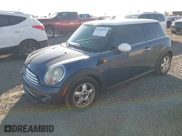 2011 MINI Hardtop с VIN WMWSU3C51BT099531, выставлен на аукционе IAAI как лот 42944896 с пробегом 164 779 миль миль и . История ставок и продаж доступна на DreamBid. Изображение 18.