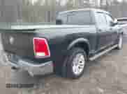 2016 Ram 1500 Limited z VIN 1C6RR7WM4GS125993, wystawiony jako IAAI lot #41394198 z przebiegiem 113 681 mil mil oraz . Historia ofert i sprzedaży dostępna na DreamBid. Obrazek 4.