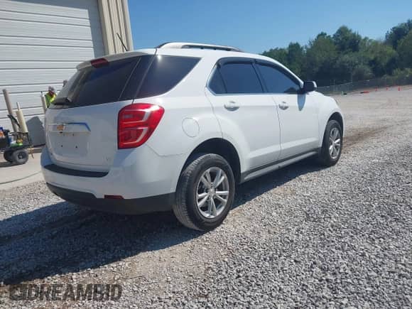 2017 Chevrolet Equinox LT with VIN 2GNALCEK3H6250916, listed as a IAAI auction lot 43319712 with 143,598 mi miles and . Bid and sale history available at DreamBid. Image 4.