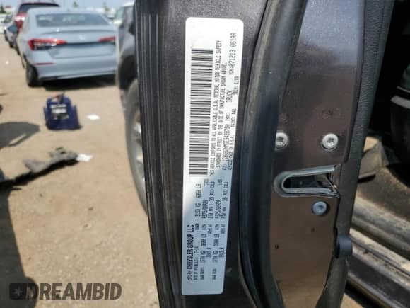 2014 Ram 1500 Laramie z VIN 1C6RR7NM6ES428790, wystawiony jako Copart lot #67476955 z przebiegiem 82 524 mil mil oraz Szkoda całkowita • Salvage title. Historia ofert i sprzedaży dostępna na DreamBid. Obrazek 12.