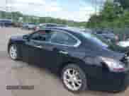 2014 Nissan Maxima SV z VIN 1N4AA5AP4EC477861, wystawiony jako IAAI lot #42542497 z przebiegiem 103 294 mil mil oraz . Historia ofert i sprzedaży dostępna na DreamBid. Obrazek 3.