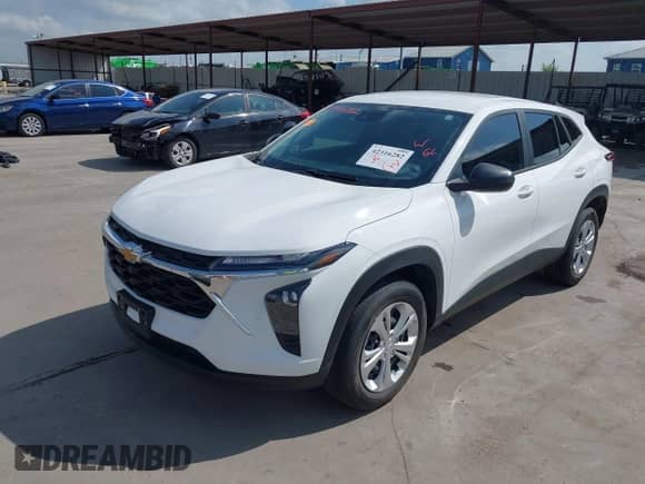 2024 Chevrolet Trax LS с VIN KL77LFE26RC028932, выставлен на аукционе IAAI как лот 42316282 с пробегом 18 970 миль миль и . История ставок и продаж доступна на DreamBid. Изображение 2.