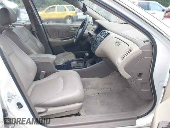 1999 Honda Accord EX with VIN 1HGCG1654XA040766, listed as a IAAI auction lot 43108247 with 103,031 mi miles and . Bid and sale history available at DreamBid. Image 5.