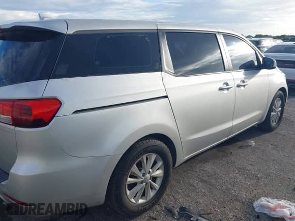 2016 Kia Sedona L с VIN KNDMA5C19G6206456, выставлен на аукционе IAAI как лот 42684570 с пробегом 69 471 миль миль и . История ставок и продаж доступна на DreamBid. Изображение 4.