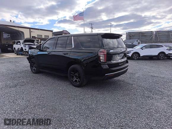 2022 Chevrolet Tahoe Commercial with VIN 1GNSKLED9NR309069, listed as a Copart auction lot 87458924 with 9,208 mi miles and Clean title. Bid and sale history available at DreamBid. Image 2.