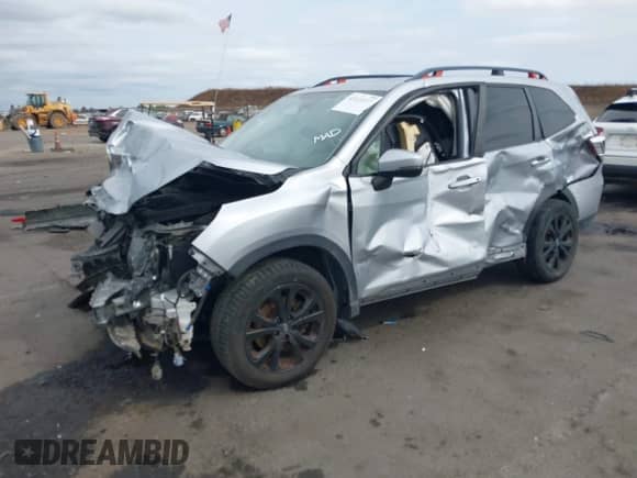 2019 Subaru Forester Special Sports z VIN JF2SKAKC5KH578858, wystawiony jako IAAI lot #43323277 z przebiegiem 71 785 mil mil oraz . Historia ofert i sprzedaży dostępna na DreamBid. Obrazek 2.