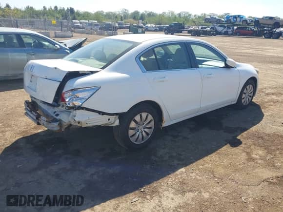 2010 Honda Accord LX с VIN 1HGCP2F33AA165723, выставлен на аукционе IAAI как лот 43371532 с пробегом 190 473 миль миль и . История ставок и продаж доступна на DreamBid. Изображение 4.