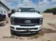 2024 Ford F-250 XL z VIN 1FT8W2BA4REF00228, wystawiony jako Copart lot #70958525 z przebiegiem 9 919 mil mil oraz Szkoda całkowita • Salvage title. Historia ofert i sprzedaży dostępna na DreamBid. Obrazek 5.