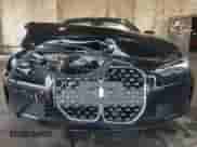 2024 BMW 4 Series 430i xDrive z VIN WBA43AT03RCP19391, wystawiony jako IAAI lot #42473540 z przebiegiem 24 614 mil mil oraz . Historia ofert i sprzedaży dostępna na DreamBid. Obrazek 12.