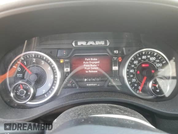 2022 Ram 1500 Big Horn with VIN 1C6RREBT8NN358367, listed as a Copart auction lot 68788325 with 40,561 mi miles and Salvage title. Bid and sale history available at DreamBid. Image 9.