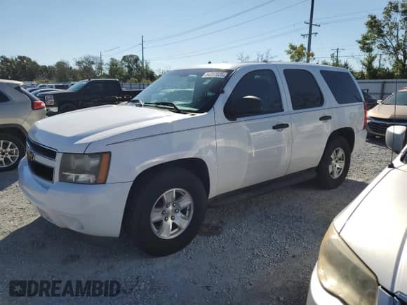 2012 Chevrolet Tahoe Commercial с VIN 1GNLC2E04CR253399, выставлен на аукционе Copart как лот 84207025 с пробегом 188 189 миль миль и Чистый • Clean title. История ставок и продаж доступна на DreamBid. Изображение 1.