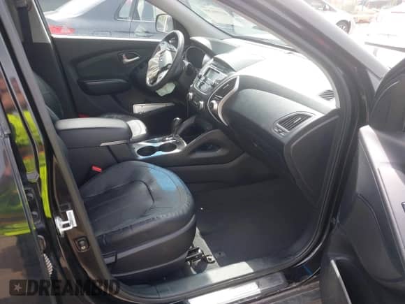 2013 Hyundai Tucson GLS с VIN KM8JUCAC7DU608465, выставлен на аукционе IAAI как лот 41990289 с пробегом 85 358 миль миль и . История ставок и продаж доступна на DreamBid. Изображение 5.