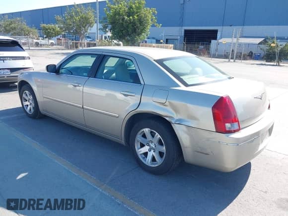 2006 Chrysler 300 Touring с VIN 2C3KA53GX6H329146, выставлен на аукционе IAAI как лот 43273860 с пробегом 66 649 миль миль и . История ставок и продаж доступна на DreamBid. Изображение 3.