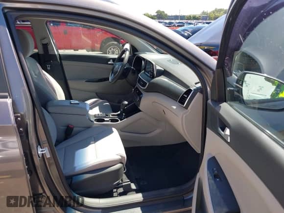 2020 Hyundai Tucson Limited with VIN KM8J3CAL5LU094973, listed as a IAAI auction lot 42829053 with 67,460 mi miles and . Bid and sale history available at DreamBid. Image 5.