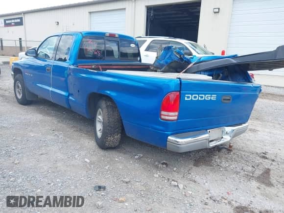 2000 Dodge Dakota Sport with VIN 1B7GL22NXYS623524, listed as a IAAI auction lot 42724913 with 174,543 mi miles and . Bid and sale history available at DreamBid. Image 3.